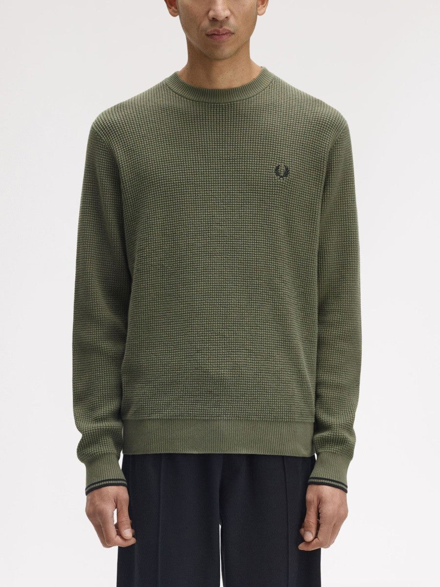FRED PERRY KNIT WITH EMBOSSED WORK