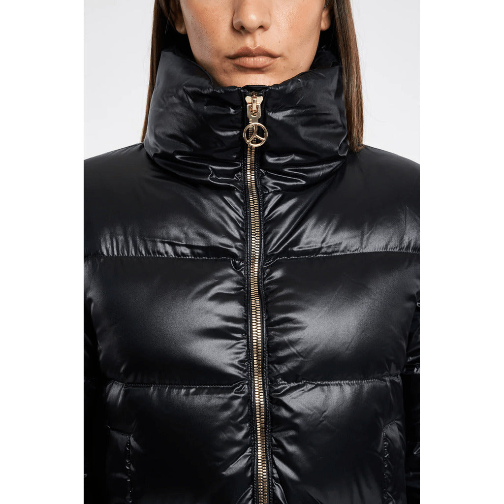 People Of Shibuya Quilted Down Jacket In Ultralight Technical Fabric Gold — view 2