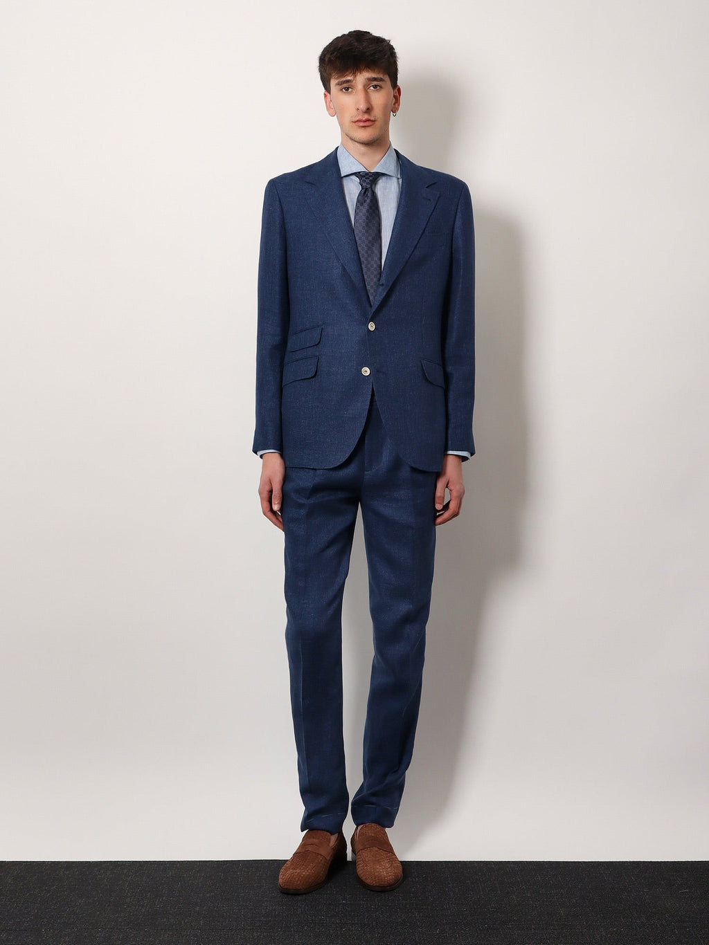 Brunello Cucinelli Linen, wool and silk suit