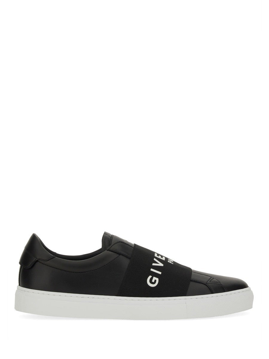Givenchy LOW TOP SNEAKER WITH LOGO