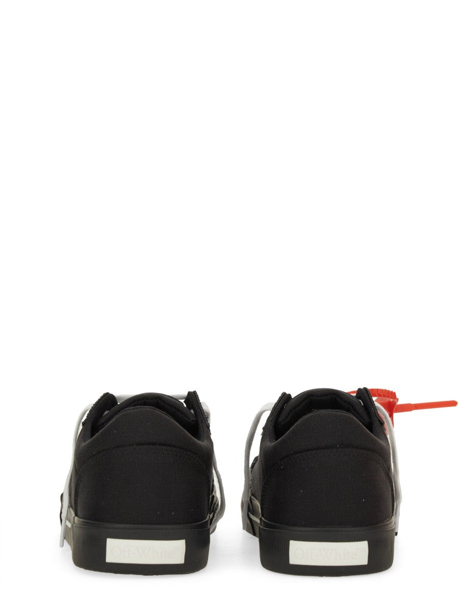 Off-white "LOW VULCANIZED" SNEAKER