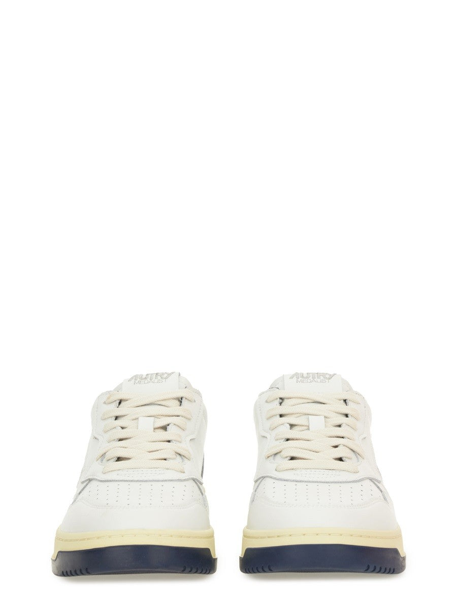 AUTRY X MAISON KITSUNÉ "MEDALIST" LOW SNEAKER