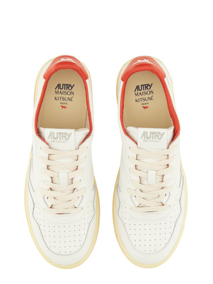 AUTRY X MAISON KITSUNÉ "MEDALIST LOW" SNEAKER
