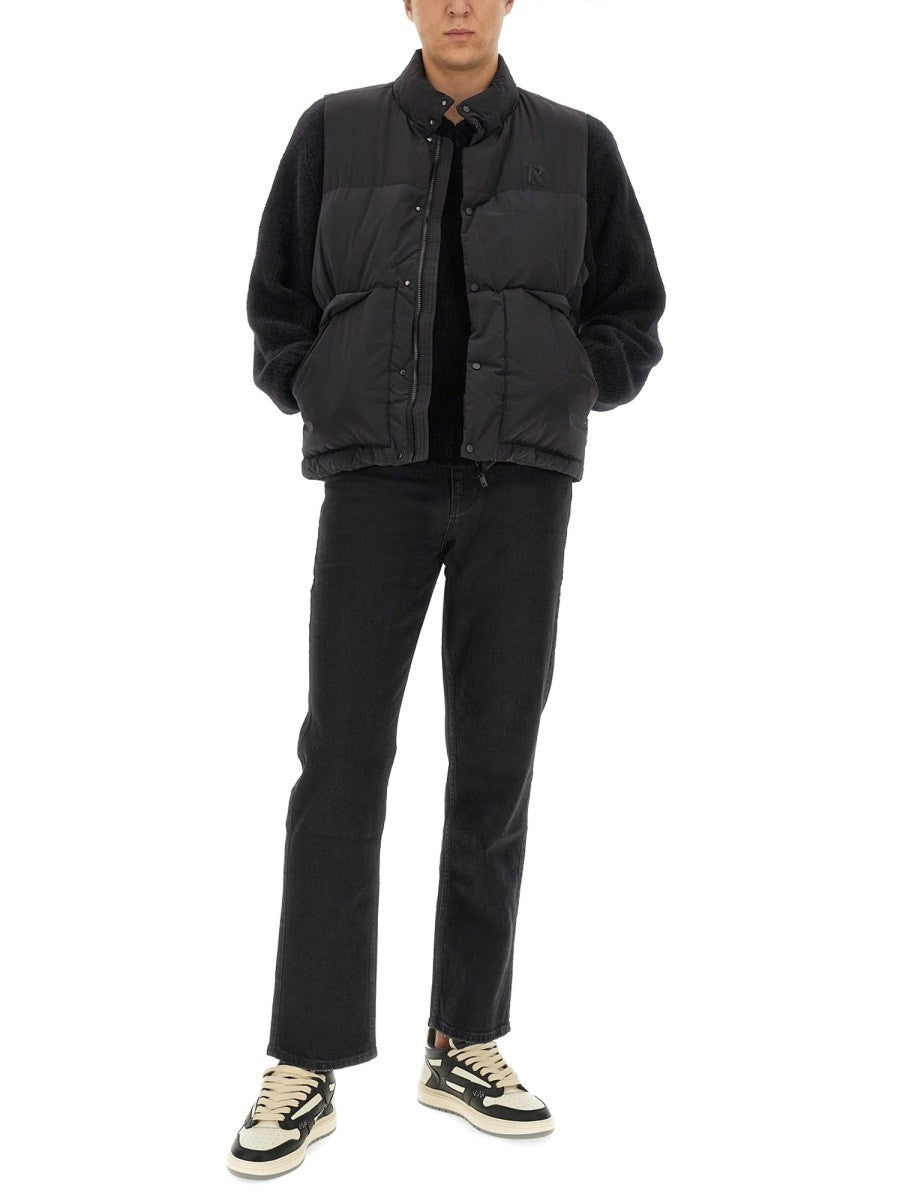 Represent NYLON VEST.