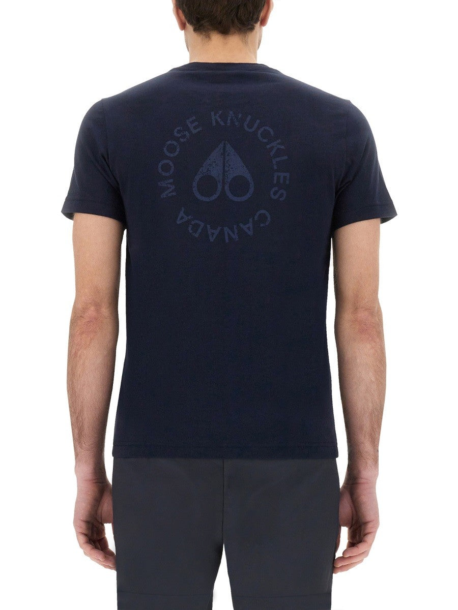 MOOSE KNUCKLES "OFF ISLAND" T-SHIRT