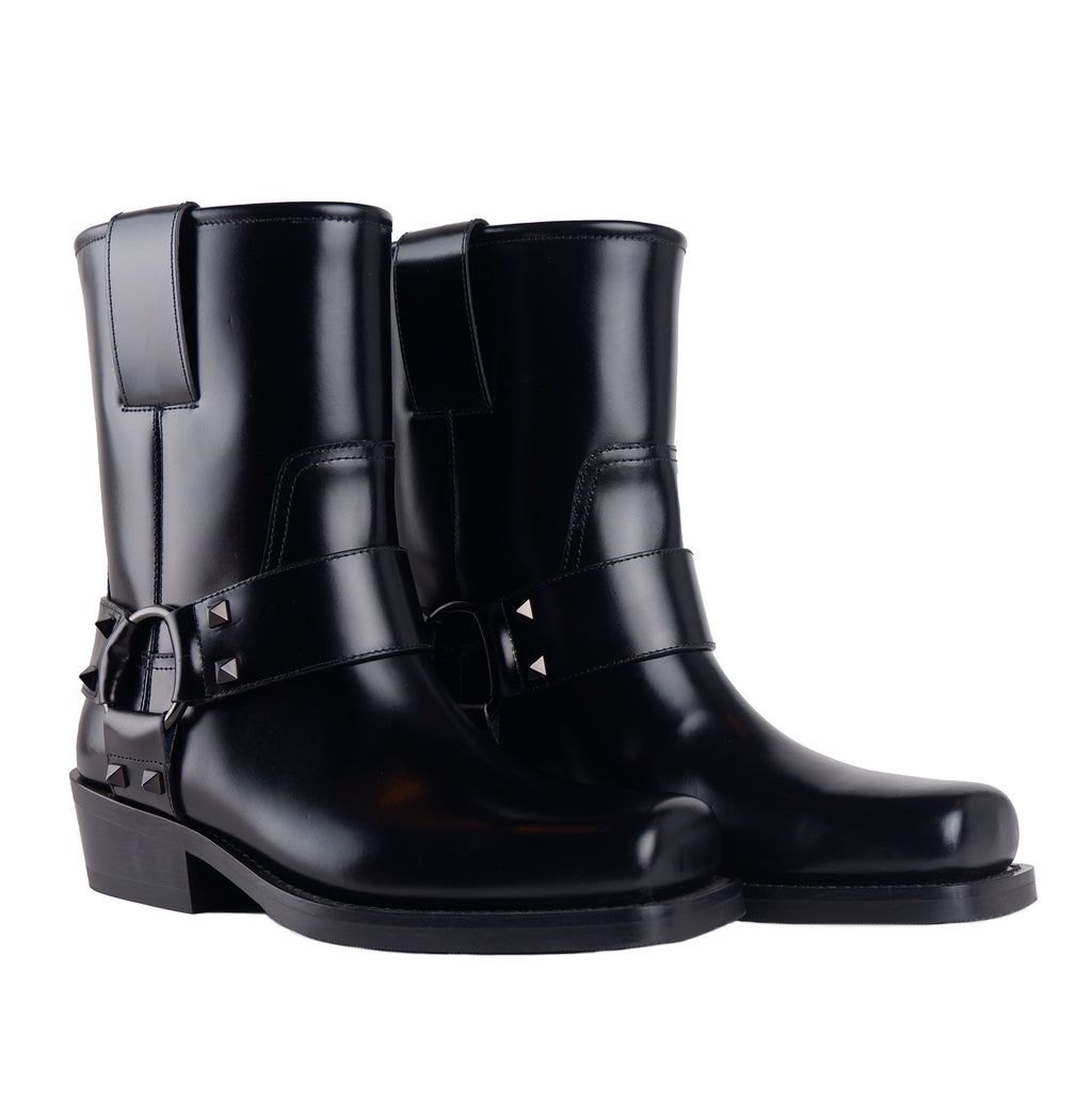 stivaletto pelle borchie