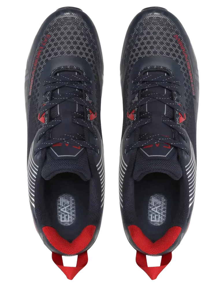 sneakers crusher distance