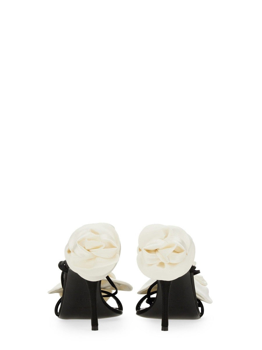 MAGDA BUTRYM SANDAL WITH TWO FLOWERS
