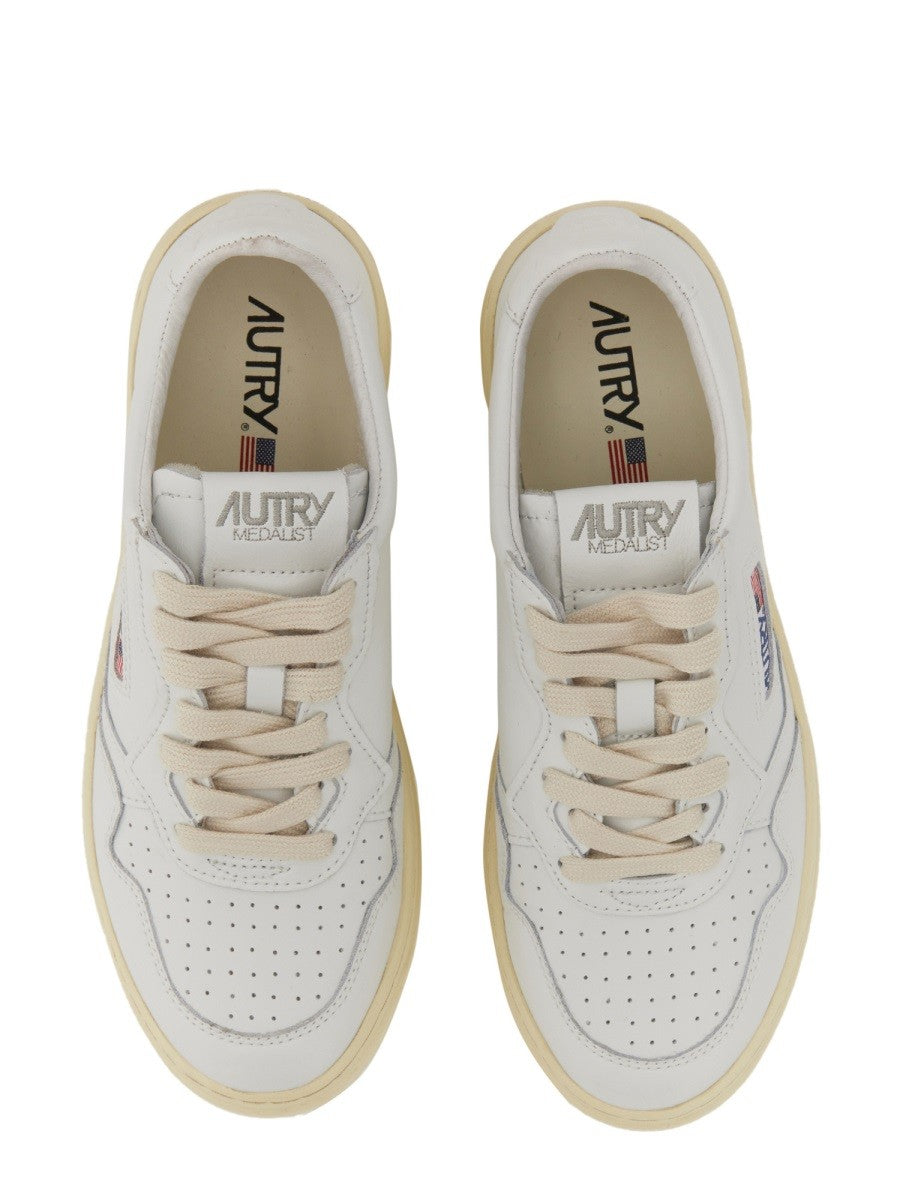 Autry MEDALIST LOW SNEAKER