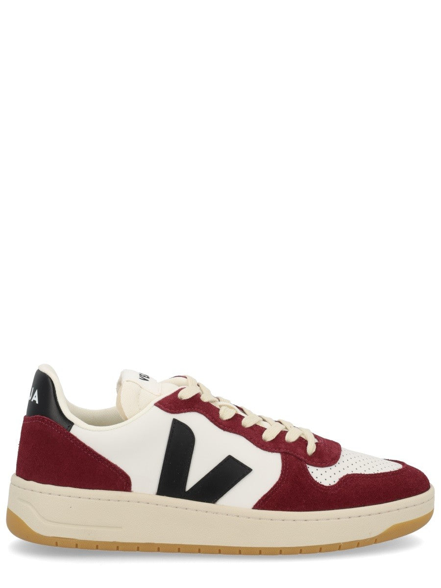 Veja SNEAKER "V-10"