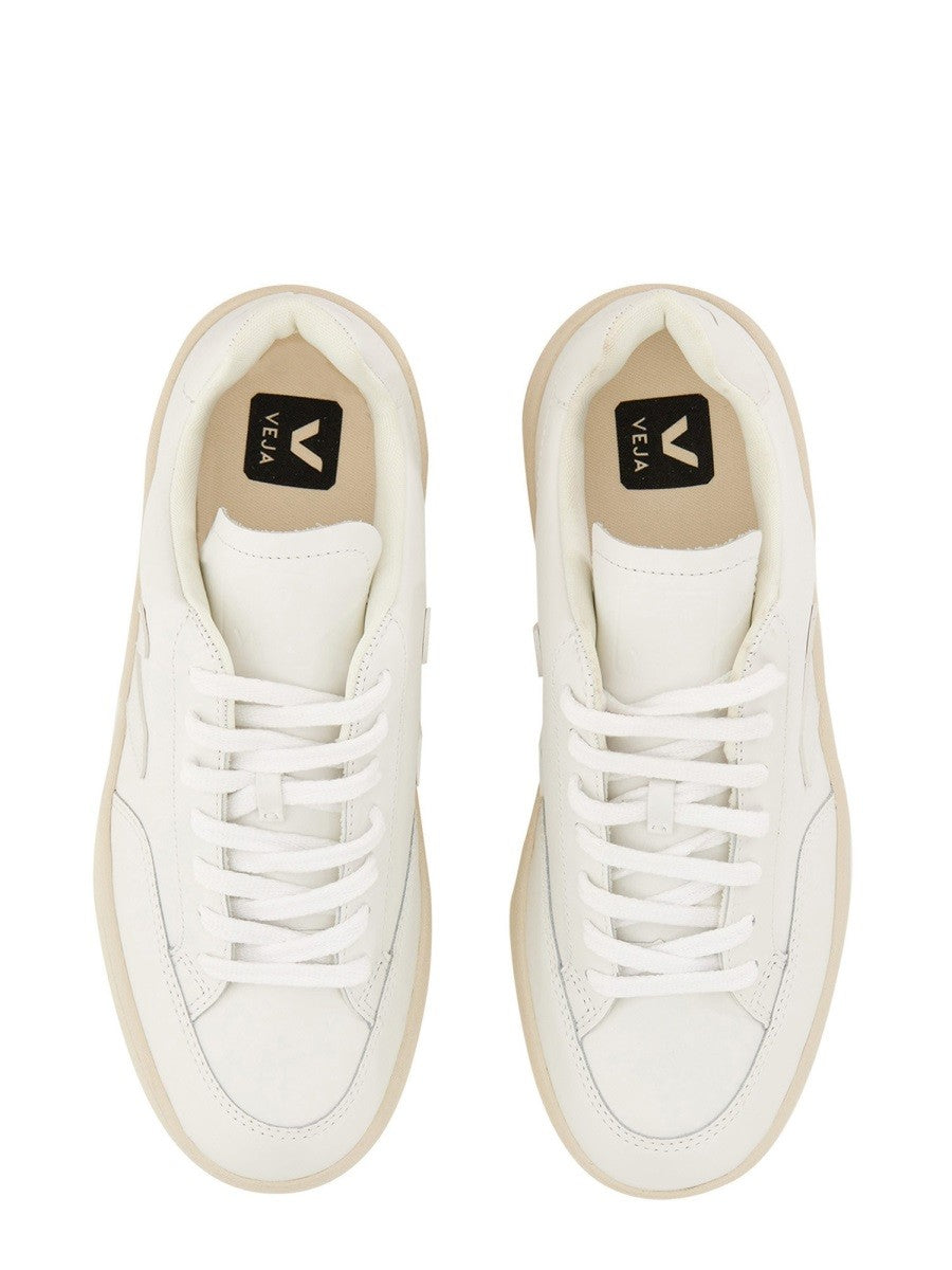 Veja SNEAKER V-12