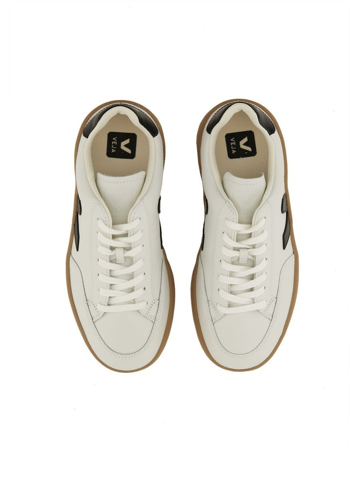 Veja SNEAKER "V-12"