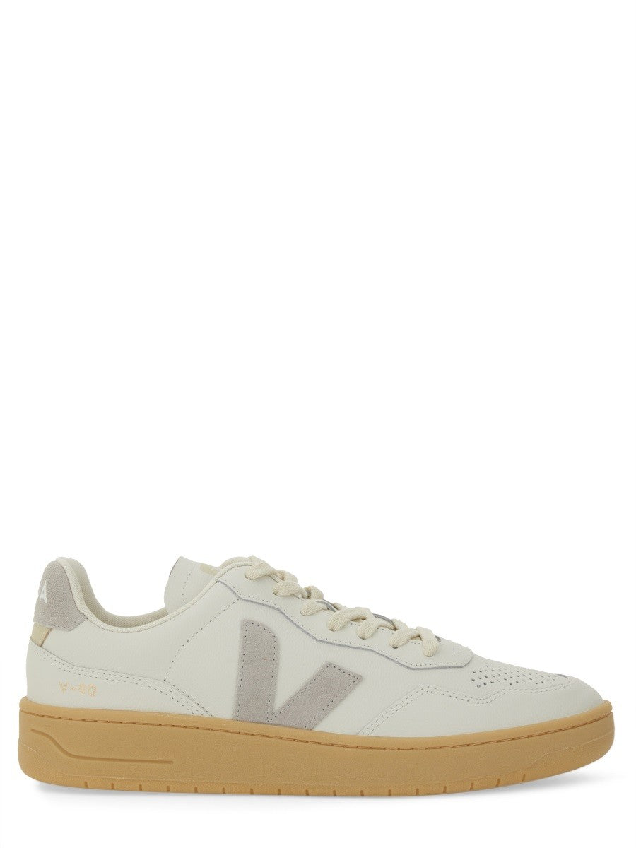 Veja SNEAKER "V-90"