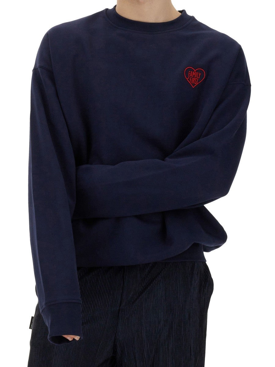 FAMILY FIRST SWEATSHIRT WITH HEART EMBROIDERY