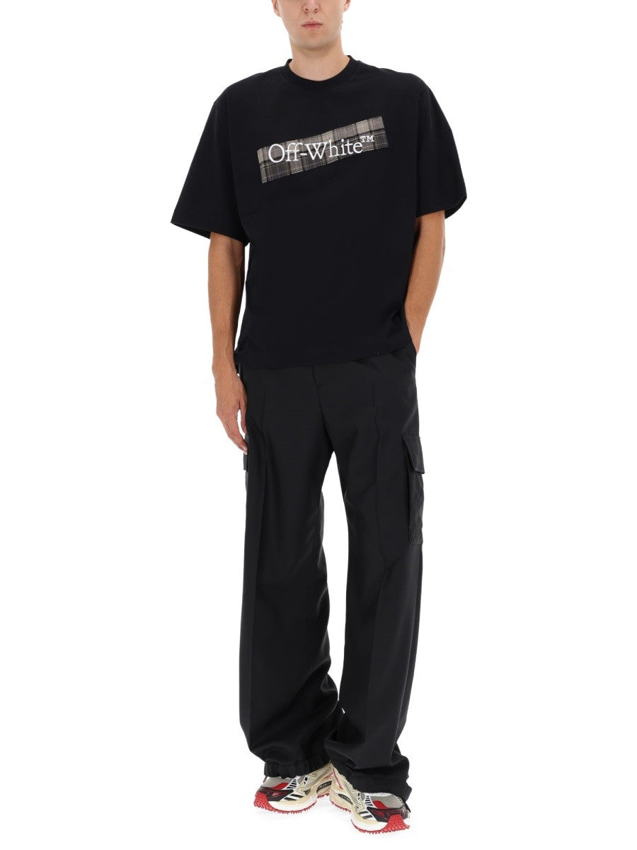 Off-white T-SHIRT WITH LOGO