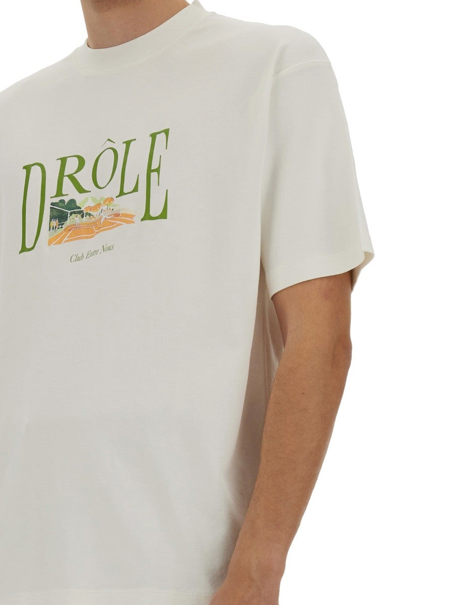Drole De Monsieur TENNIS COURT PRINT T-SHIRT