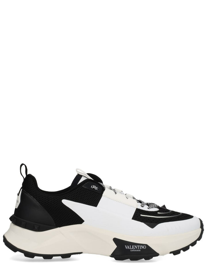Valentino Garavani "TRUE ACT" SNEAKER